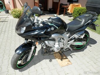 Yamaha Fazer 600 - 4