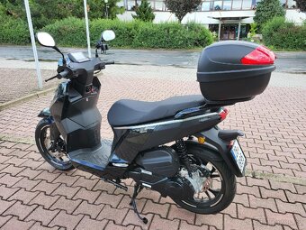 Peugeot Tweet 125i FL , 5/2024, ČR jen 780km - 4