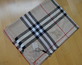 Béžová šála Burberry - 4