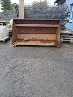 Čelní nakladač - 4