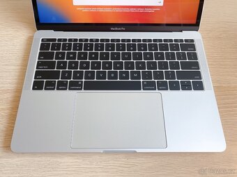 100% JAKO NOVÝ Apple MacBook Pro 13" Silver 256GB + ZÁRUKA - 4
