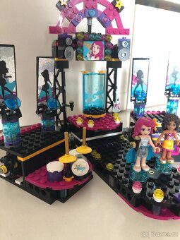 LEGO FRIENDS 41105 - Pódium pro vystoupení popových hvězd - 4