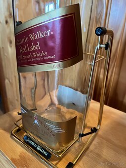 Láhev od whisky JOHNNIE WALKER v kolebce - 4