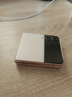 Prodám Samsung flip 4 - 4