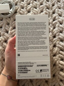 Apple IPhone SE 2020, White (TOP stav) - 4