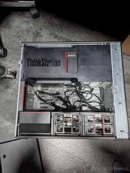 Lenovo P500 používaný jako NAS - 4