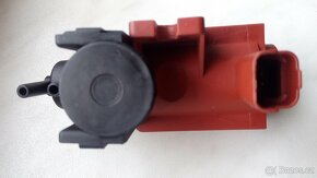 Regulační ventil turba, měnič tlaku turba. - 4