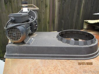 Čerpadlo na vodu do bazénu. - 4