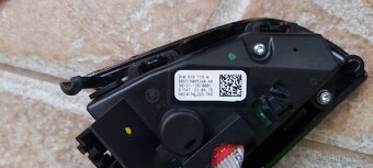 Tlačítka do volantu 3V0919719A - 4