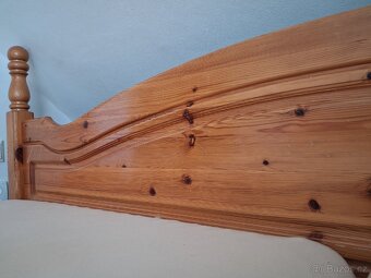 Dřevěná postel 200x200 - 4