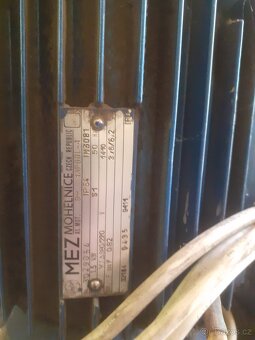 motor s hydraulickým čerpadlem - 4