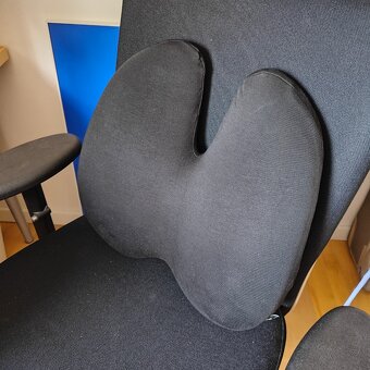 Ergonomicky tvarovaná zádová opěrka Mosh - 4