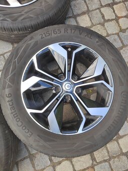 Prodám alu 17 5x114,3 ET 45 letní pneu 215/65/17 - 4