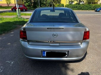 Prodám Opel Vectra 1.9TDCI 74KW Rok 2008 Stk do 7/2026 - 4