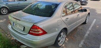 Mercedes-Benz C180 Kompressor 105kw, r. 2002, nepojízdné - 4