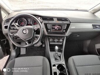 Volkswagen Touran 2.0 TDI SCR BMT Comfortline - 4