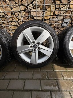 Skoda Fabia, Rapid original letní sada 215/45-16 Rock - 4
