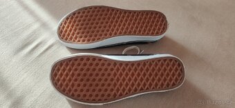 VANS love is love - 4
