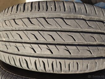 Prodám 4x pneu Semperit 215/60R16 99H XL - 4