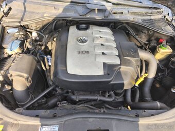 Prodám Volkswagen  Touareg 2,5R5128kw - 4