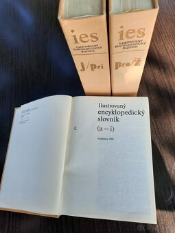 Encyklopedický ilusrovaný slovník 1. vydání 1980 - 4