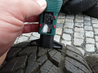 ZIMNÍ PNEU DUNLOP 185/60R15 - 4