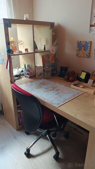 Ikea Expedit -stůl ke knihovně - 4
