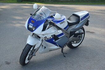 Yamaha FZR1000Yamaha FZR1000 - 4