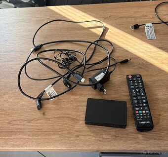 Prodám TV včetně domácího kina - 4