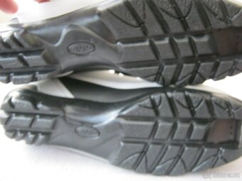 Boty na běžky FISCHER XC SPORT vel.41, váz. NNN - 4