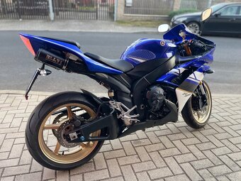 Yamaha r1 2008 - 4