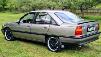 Opel Omega 2.0i 85KW manuál ,první model 1987 - 4