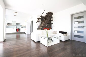 Pronájem bytu 5+kk 130 m² Na homoli,Praha 12 - 4
