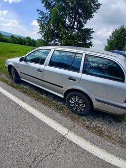 Škoda Octavia 1.6 benzín - 4