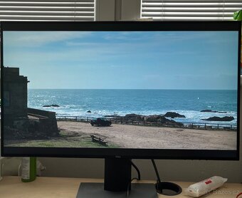 Monitor Dell U2719D - 4