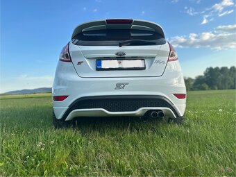 Ford fiesta - 4