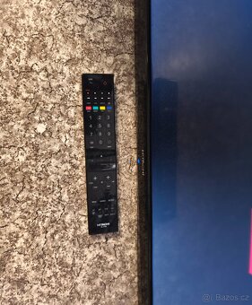 Led TV Hitachi 32H8L02 82cm+ setop Box - 4