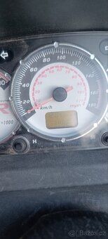 Kymco Xciting 300i R Skútr - 4