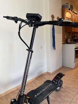 Elektrokoloběžka ANGWAT F1 - 4