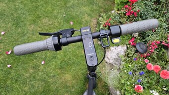 Elektrická koloběžka Ninebot Segway MAX G30E II jako NOVÁ. - 4