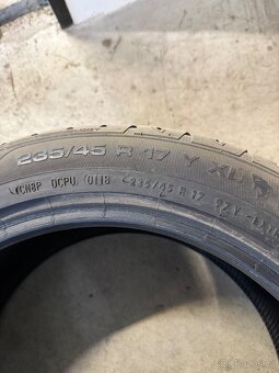 235/45 R17 Uniroyal 5,5mm - 4