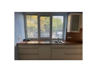 Moderní kuchyňská linka s vestavěnými spotřebiči,5624 - 4