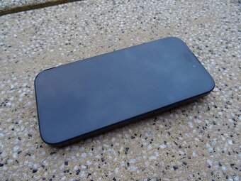 TOP APPLE iPhone 15 256GB +záruka - 4