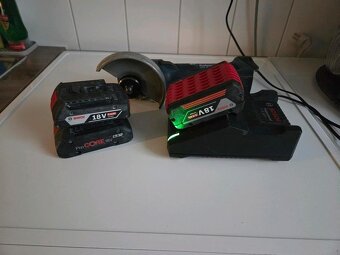 Aku úhlová bruska Bosch GWS 18-125 V-LI + akumulátory - 4