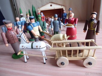 Prodám soustružený,  dřevěný betlém - 4