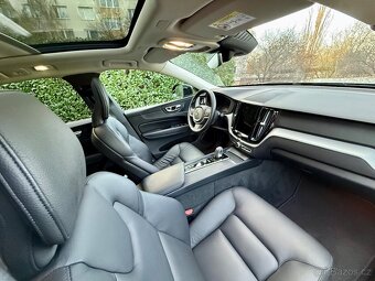 Volvo XC60 T6 257kW Inscription 4x4 NYNÍ PO SERVISE ČR 2022 - 4
