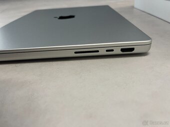 MacBook Pro 14" - M1 Pro/16 GB RAM / 512 GB - 4