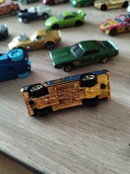 Hot wheels autíčka 36 ks - 4