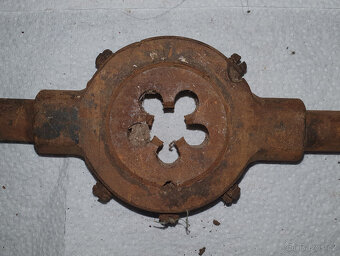 Vratidla na závitová očka - 4