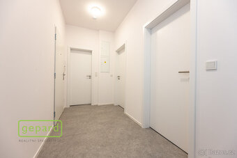 Prodej bytu v novostavbě 2+kk, 58m2 se zahradou 41m2 v proje - 4